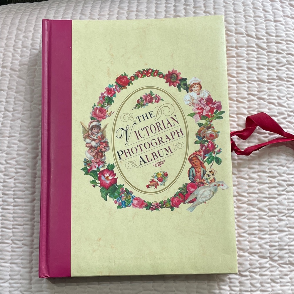 The Victorian Photograph Album - Pink Cream Floral Cover